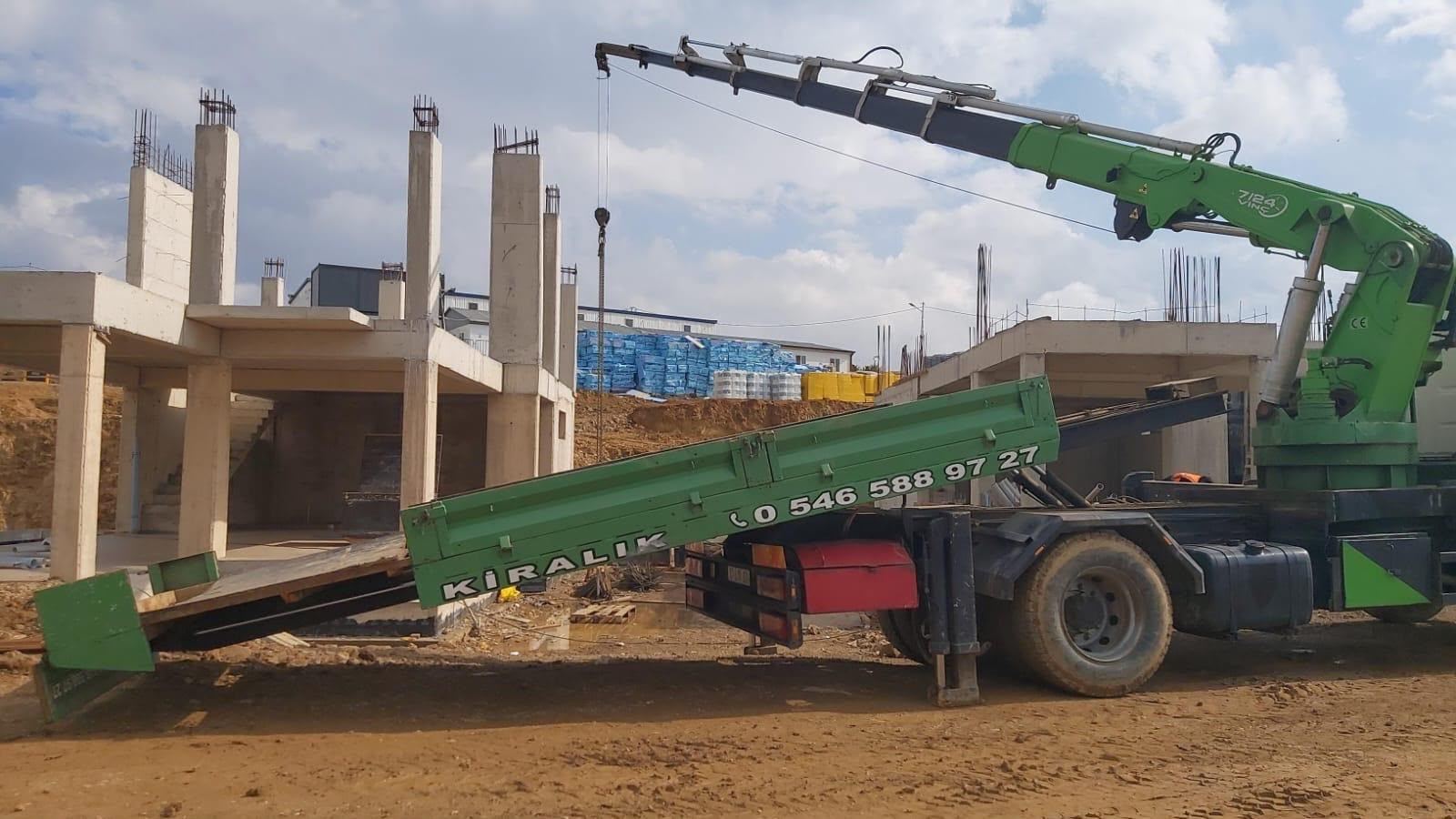 Vinç kolu ile prefabrik yapı elemanlarının taşınması